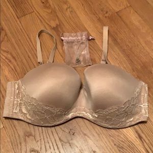 Victoria’s Secret Strapless Bra